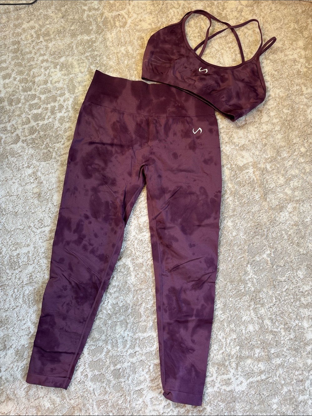 Women's High-Waist Leggings in Deep Plum